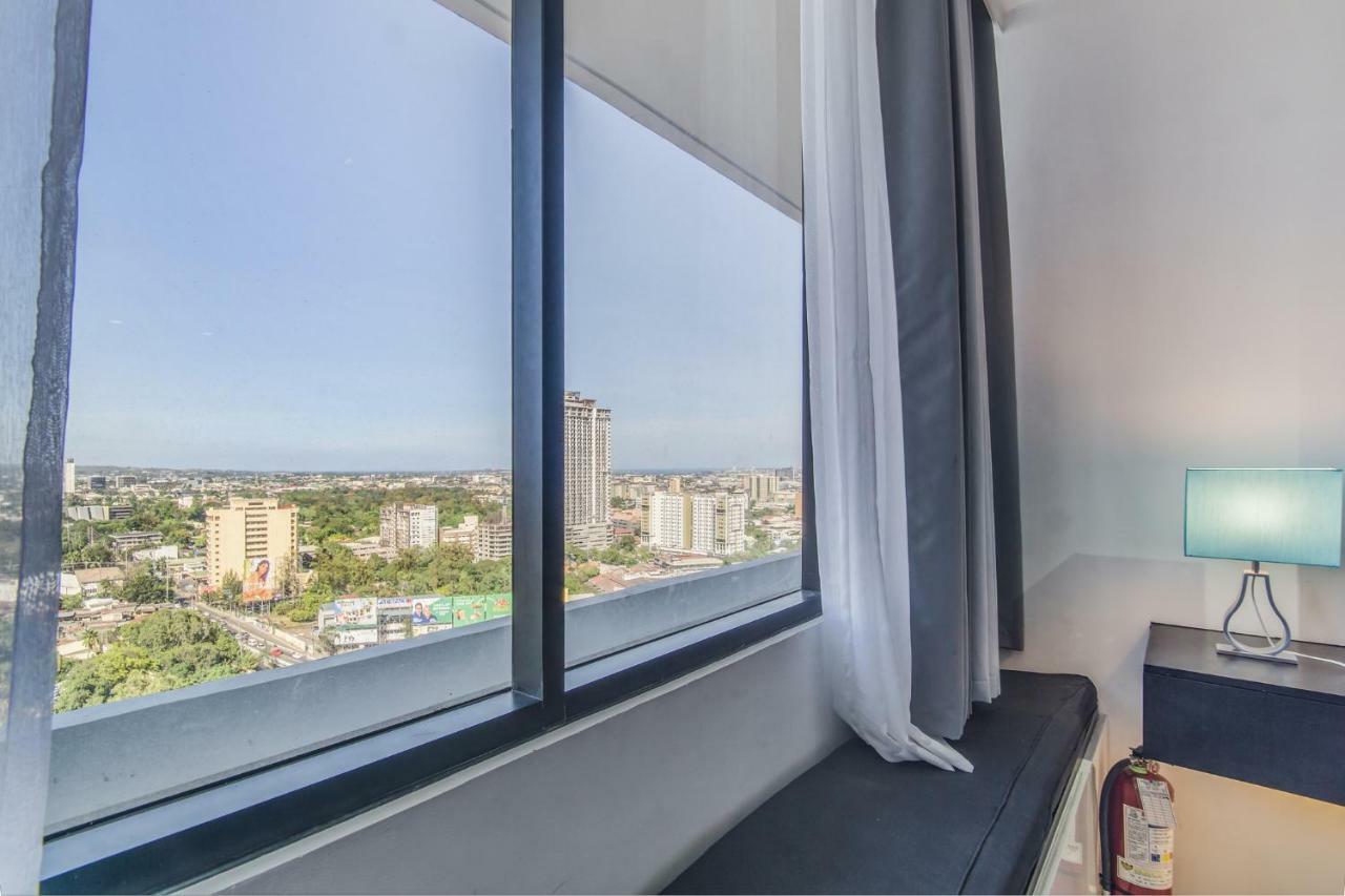 Free Netflix Condo Near It Park With 32-Inch Samsung Hdtv Cebu Екстер'єр фото